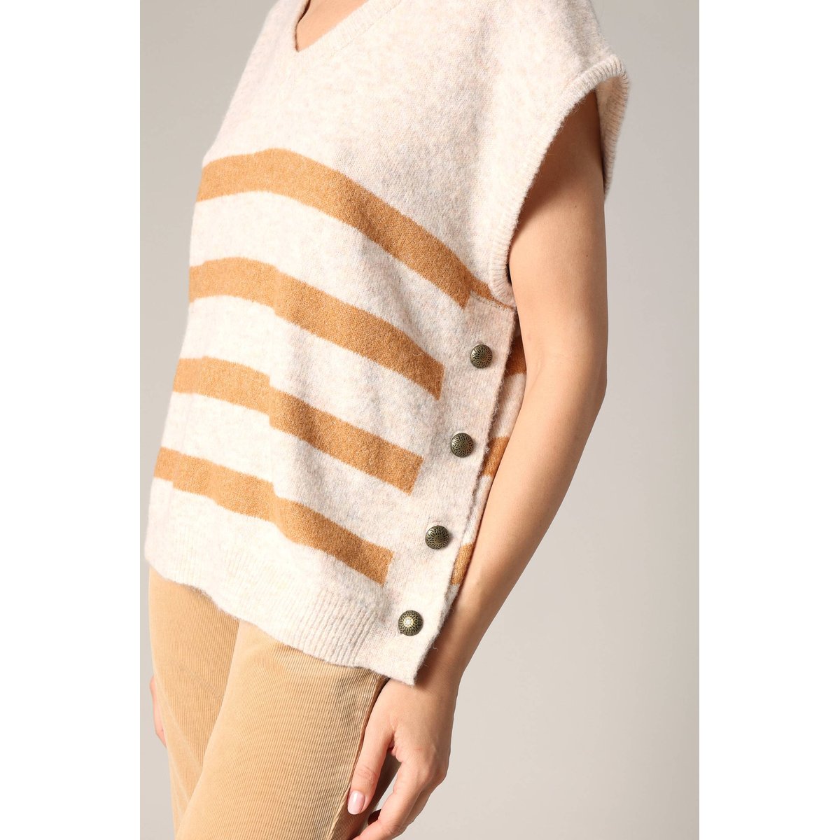 Pull en maille style marin sans manches avec boutons fantaisie BIRDY camel, DEELUXE