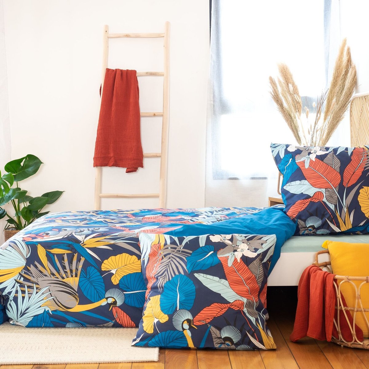 Parure housse de couette en satin de coton imprimée, Parade bleu, C DESIGN HOME TEXTILE
