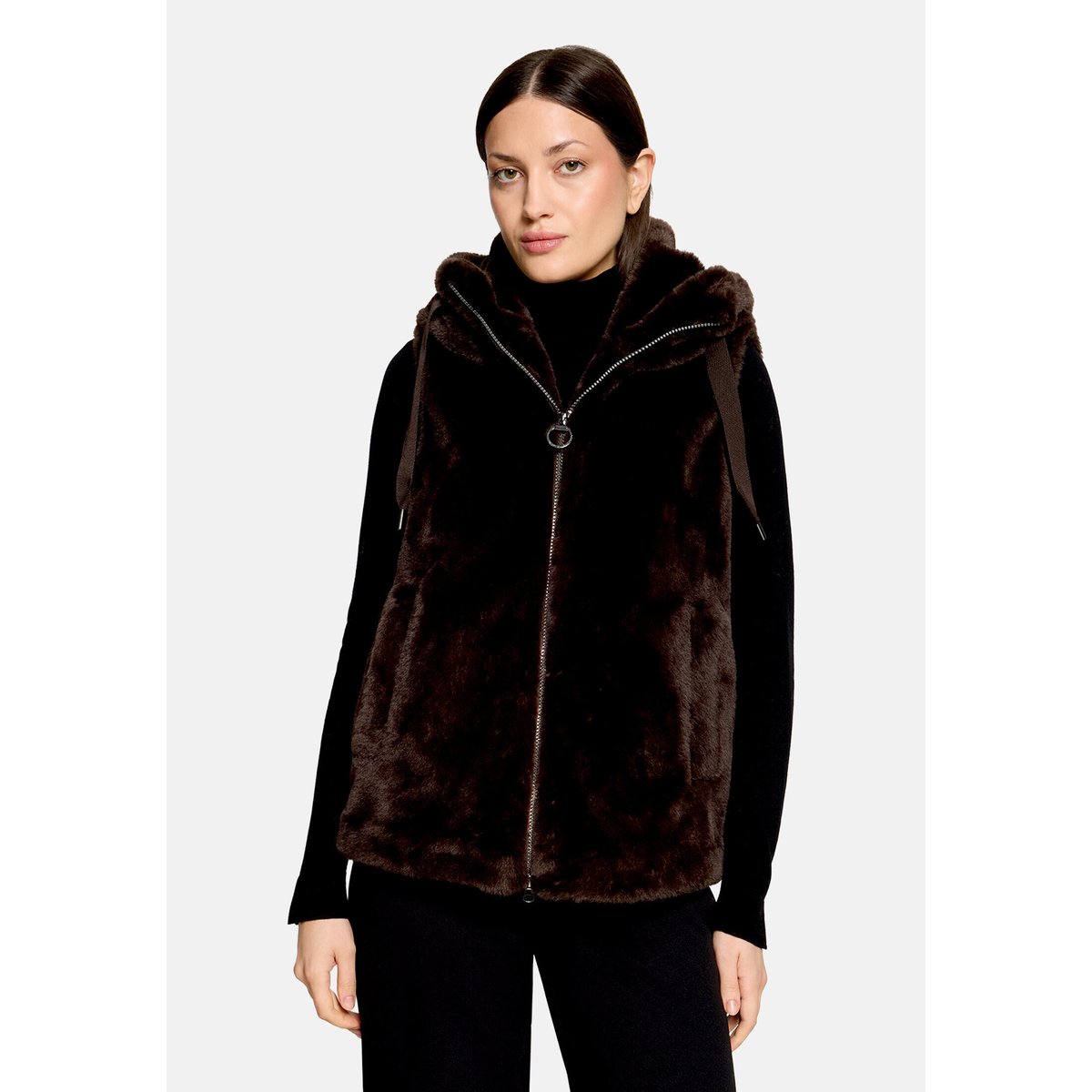 Veste sans manches en peluche à capuche marron foncé, BETTY BARCLAY