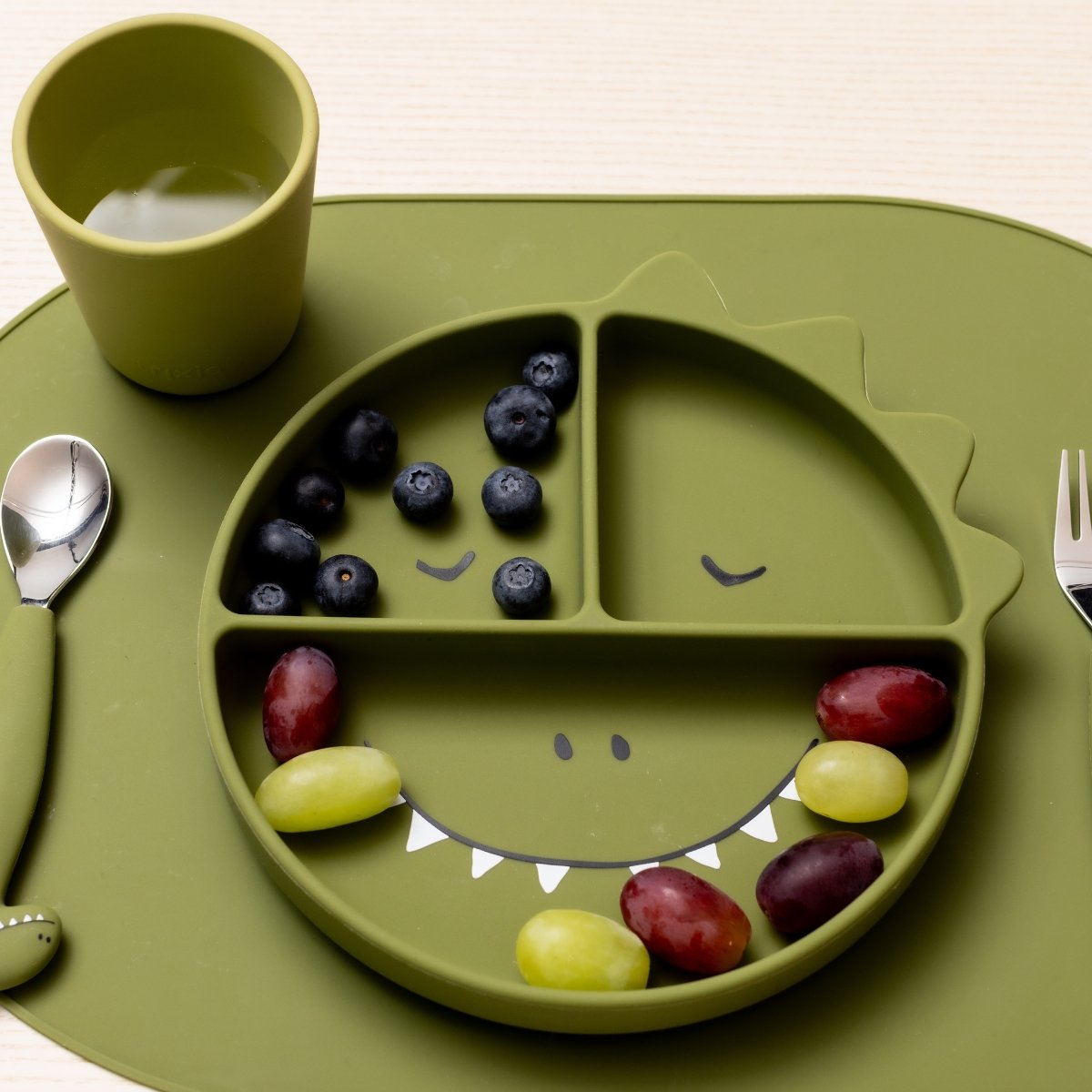Assiette à compartiments Mrs. Cat vert, blanc, noir, TRIXIE
