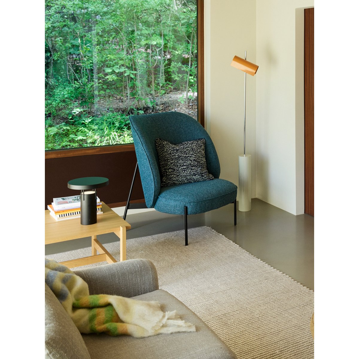 Coussin en coton BLEND bleu foncé, HUBSCH