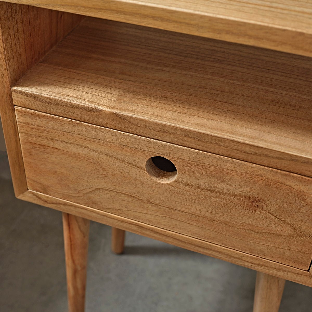 Table de chevet en bois massif 1 tiroir ESMEE naturel, BERAH GETAH