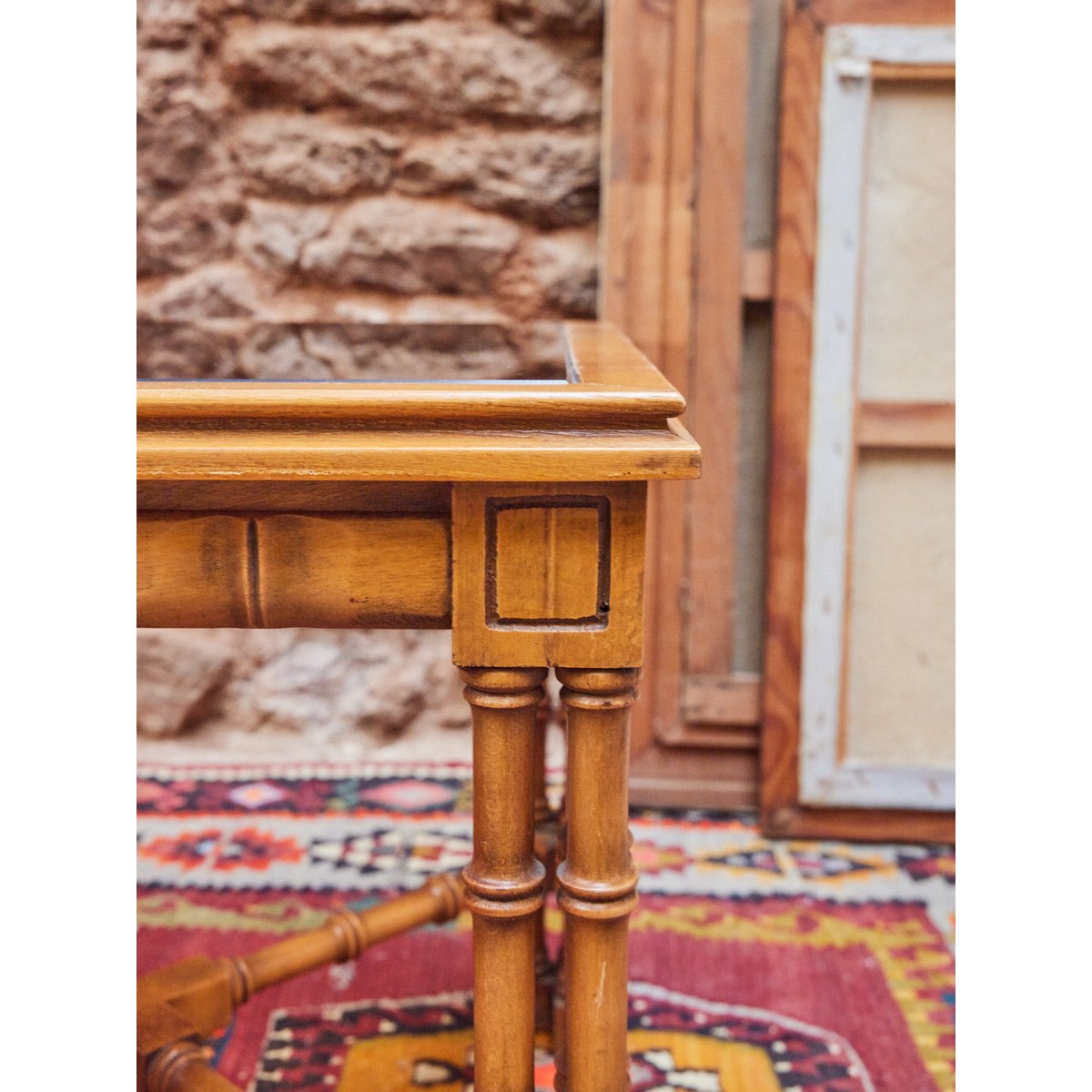 Table basse en bambou Léonie N°807 - Bon état fumé, DEBONGOUT