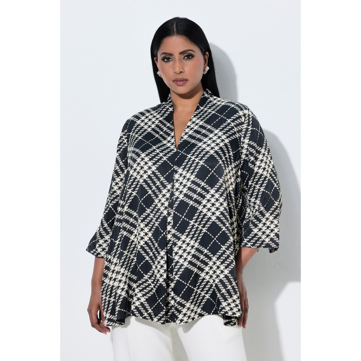 Blouse en satin à carreaux noir, ULLA POPKEN