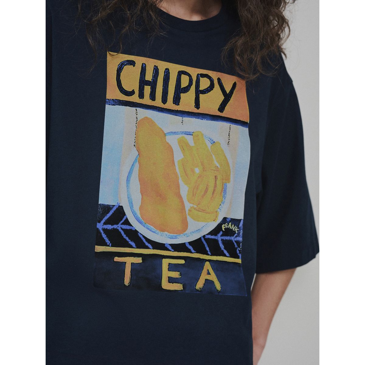 T-shirt chippy tea frankie thorpe licence bleu marine, NEXT