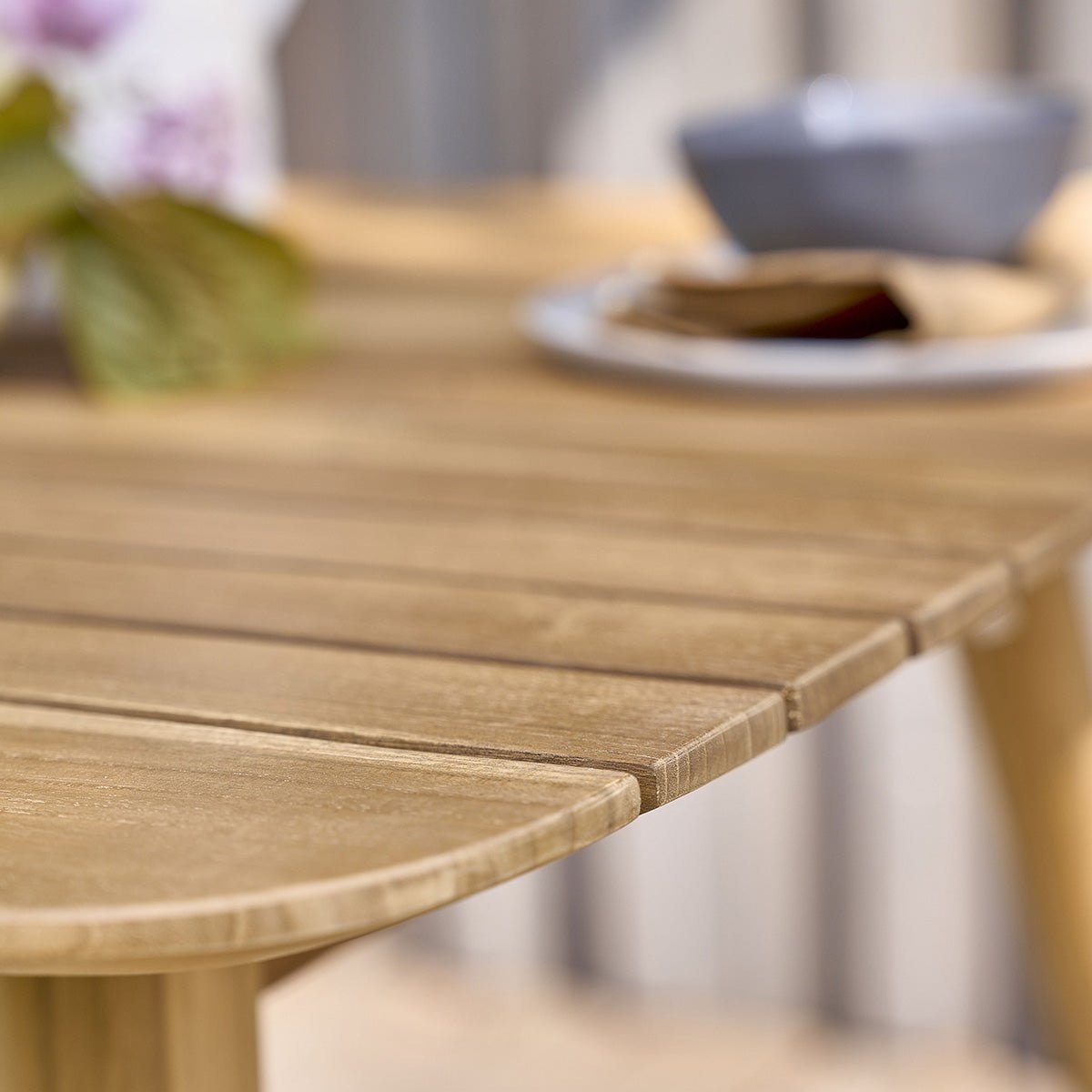 Salon de jardin en teck massif 2/4 places APRIL naturel, BERAH GETAH