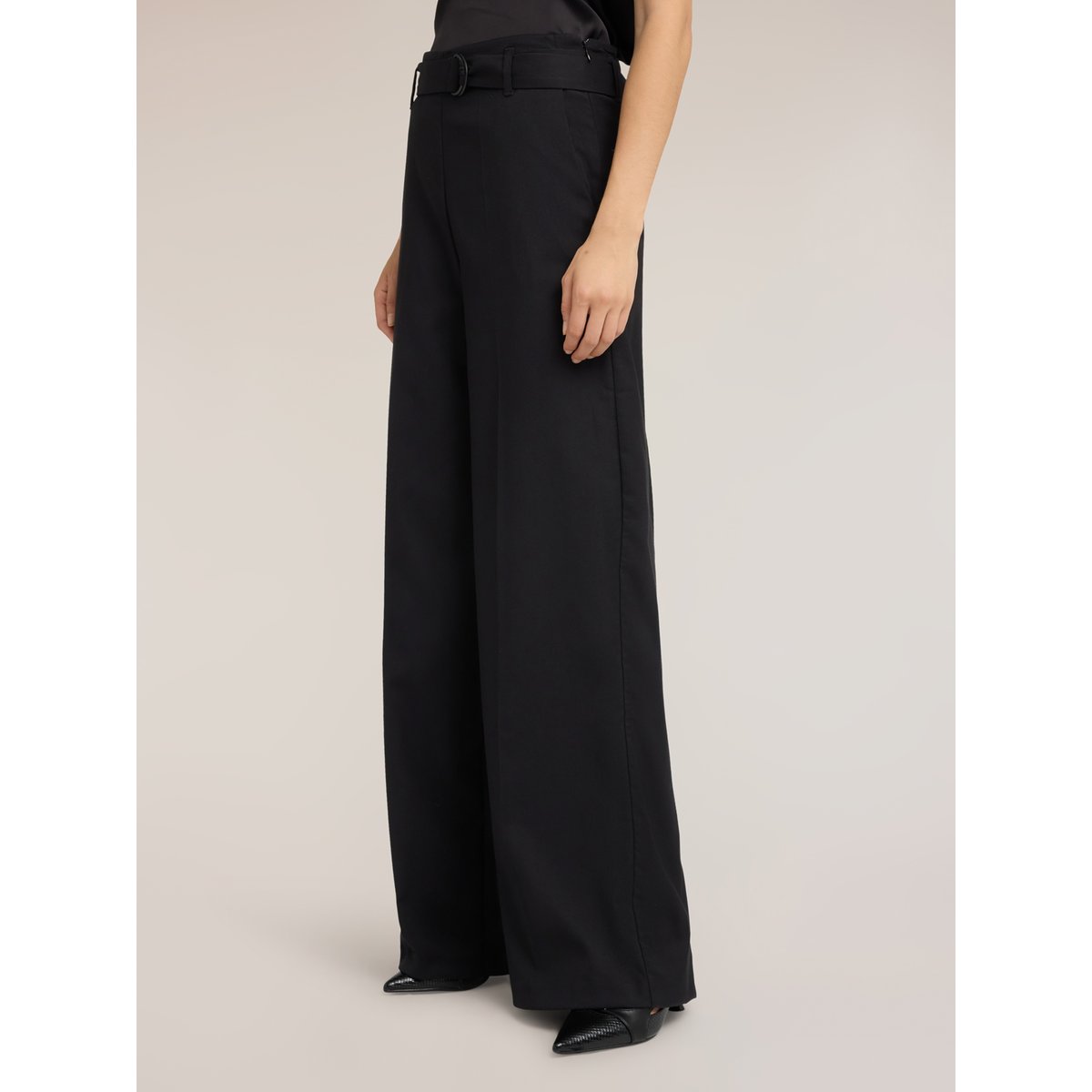 Pantalon palazzo avec ceinture noir, MOTIVI