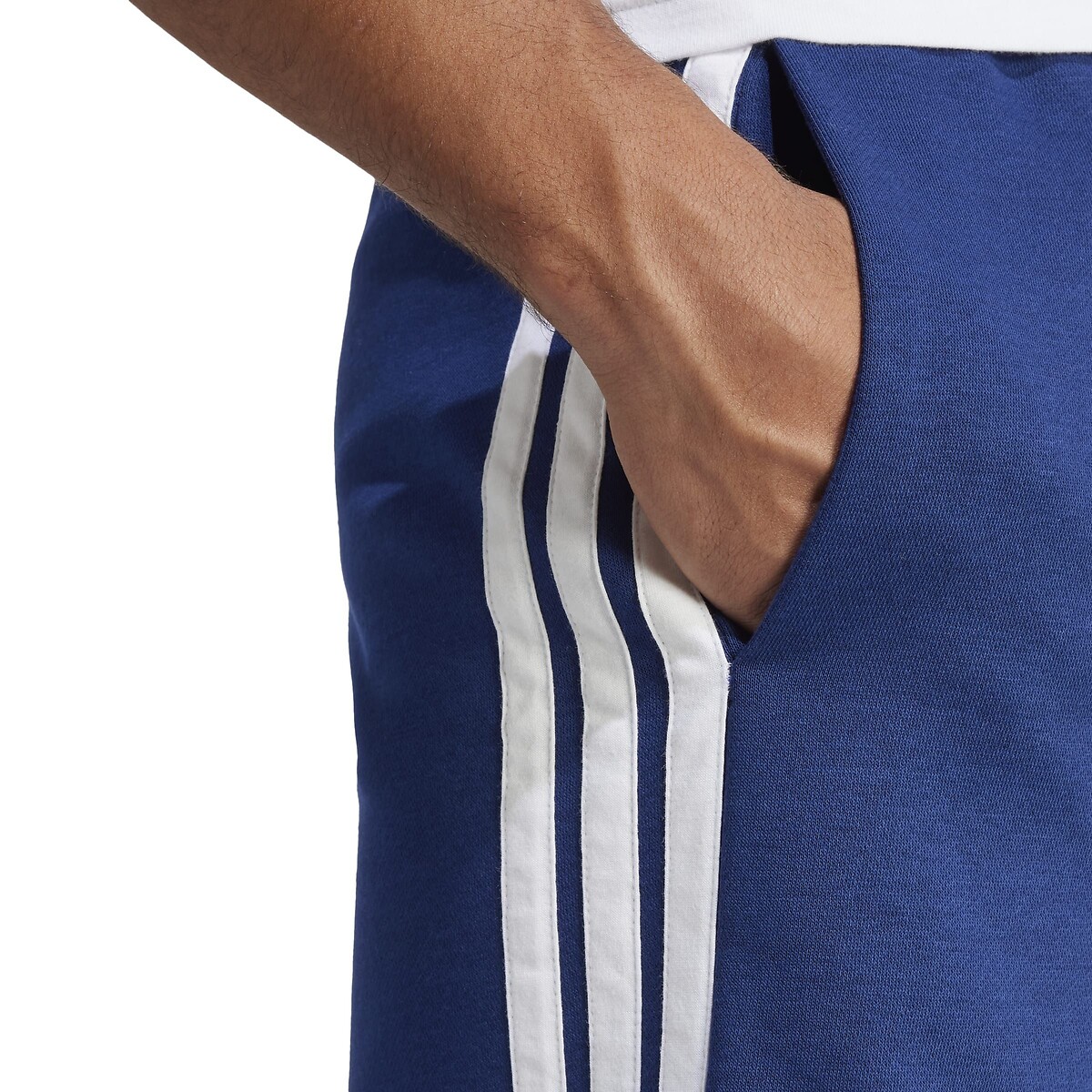 Short Essentiel 3 bandes en molleton bleu, ADIDAS SPORTSWEAR