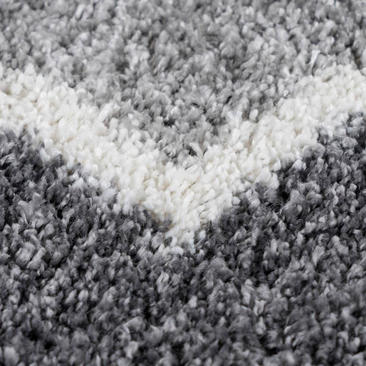 Tapis longs poils shaggy tissé motif scandinave DIROP gris, blanc, UN AMOUR DE TAPIS
