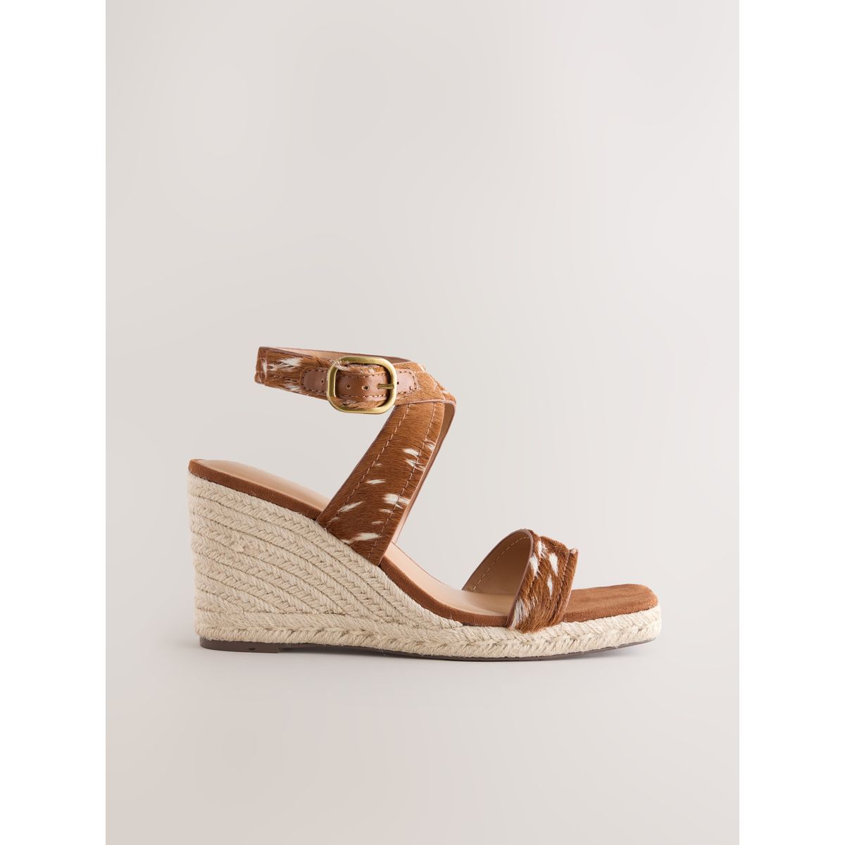 Chaussures compensées en cuir à bride croisée marron, NEXT