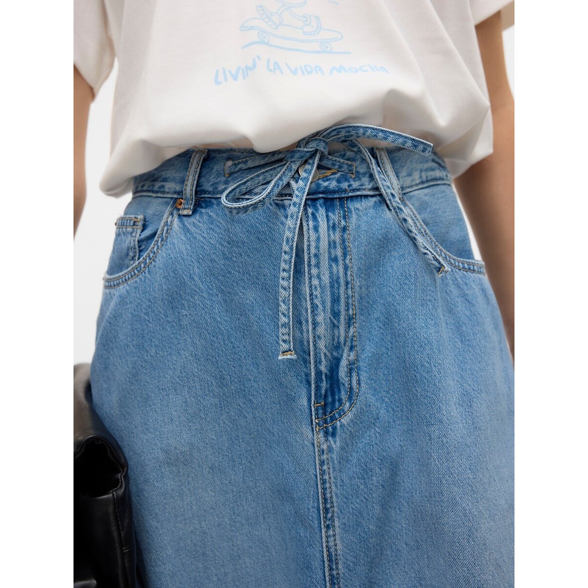 Langer Jeansrock mit Bindegürtel light blue, VERO MODA