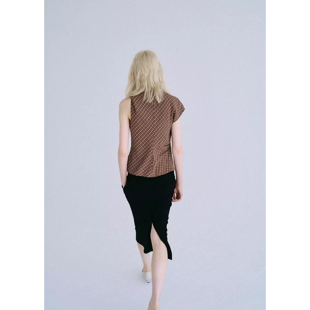 Blouse carreaux asymétrique marron, MANGO