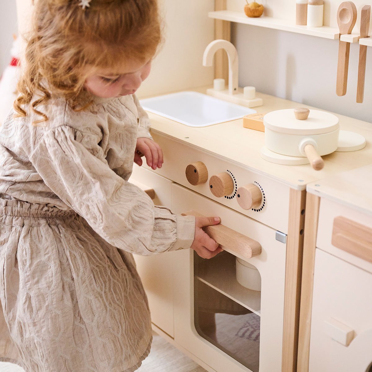 Cuisine en bois enfant CHANTILLY beige, PETITE AMELIE