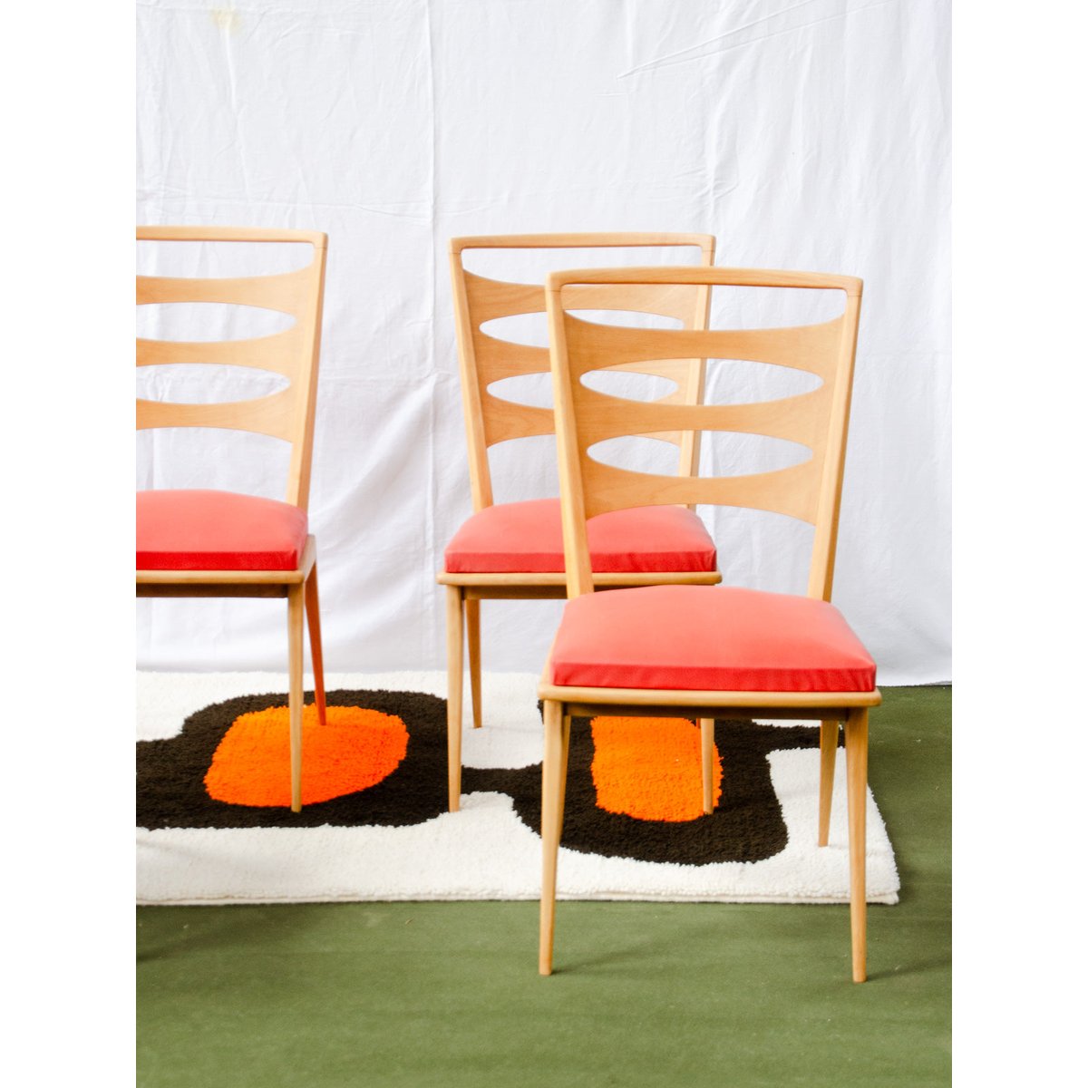 Lot de 4 chaises en hêtre Alma N°2100 - Bon état bois clair, DEBONGOUT