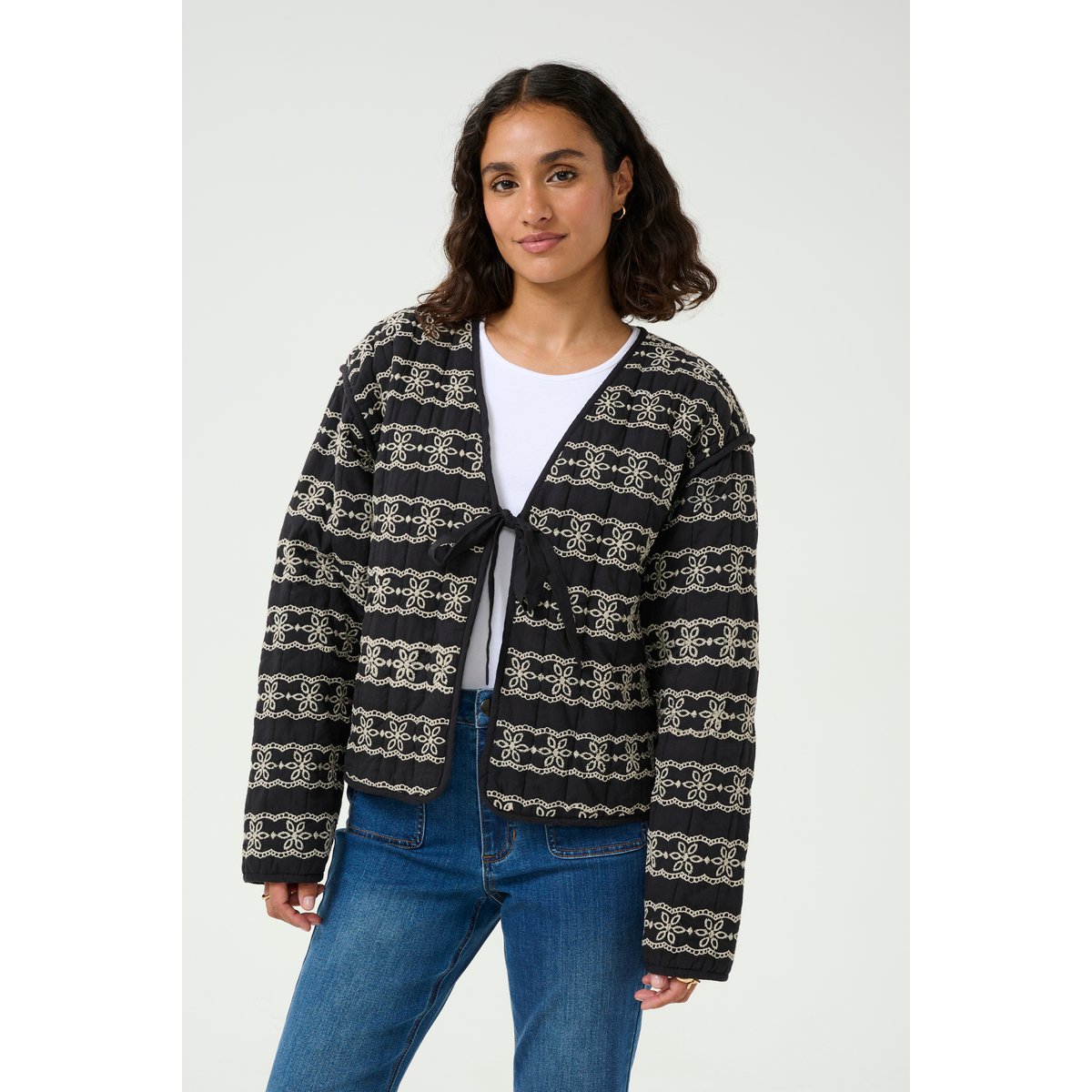 Outerwear noir/blanc chalk embroidery, KAFFE