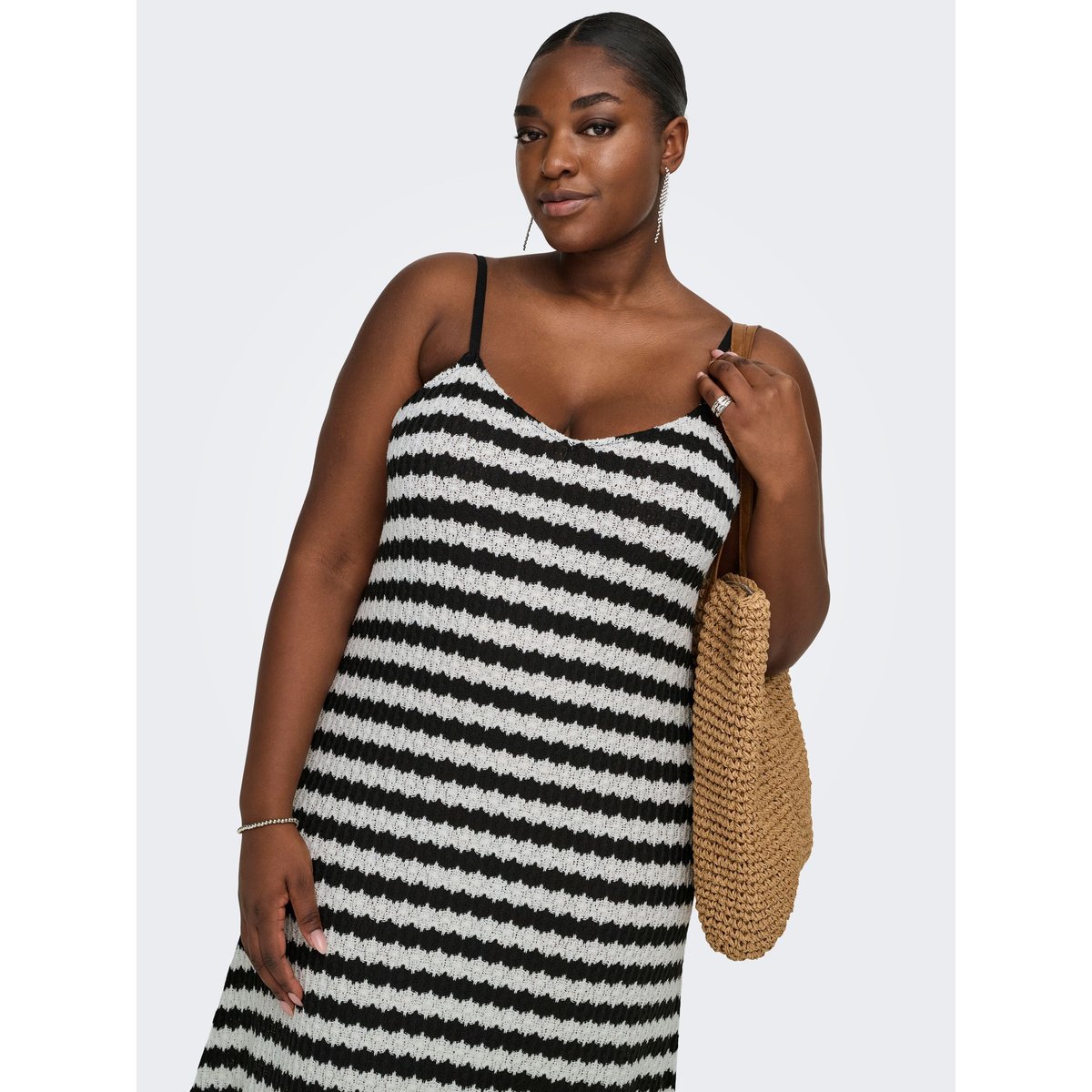 Robe black 1, ONLY CARMAKOMA
