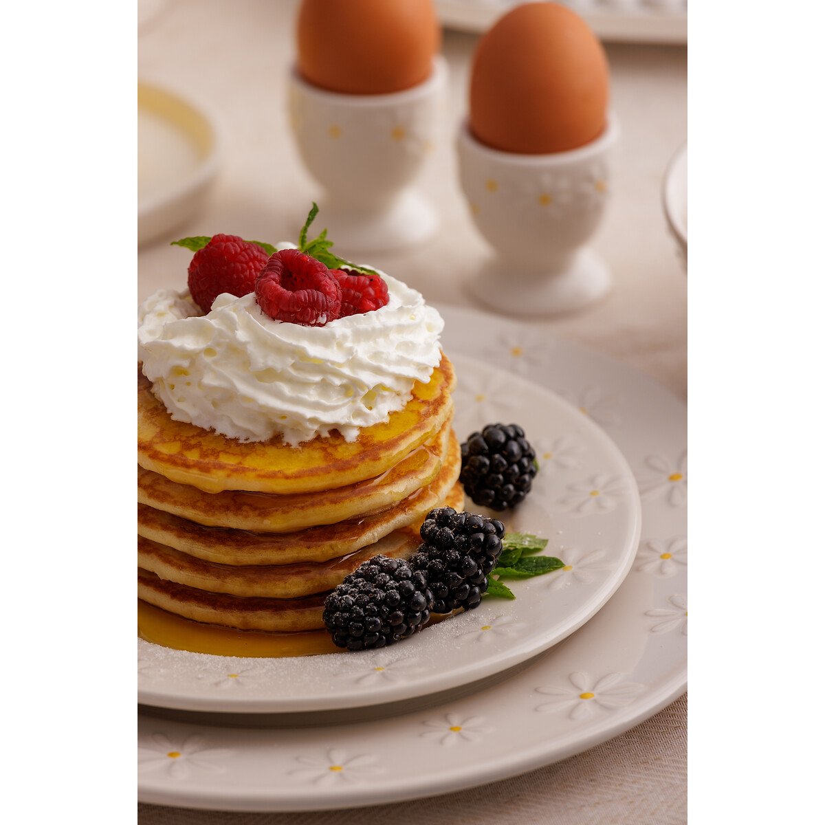 12-Piece Daisy Dinner Set white, PRICE & KENSINGTON