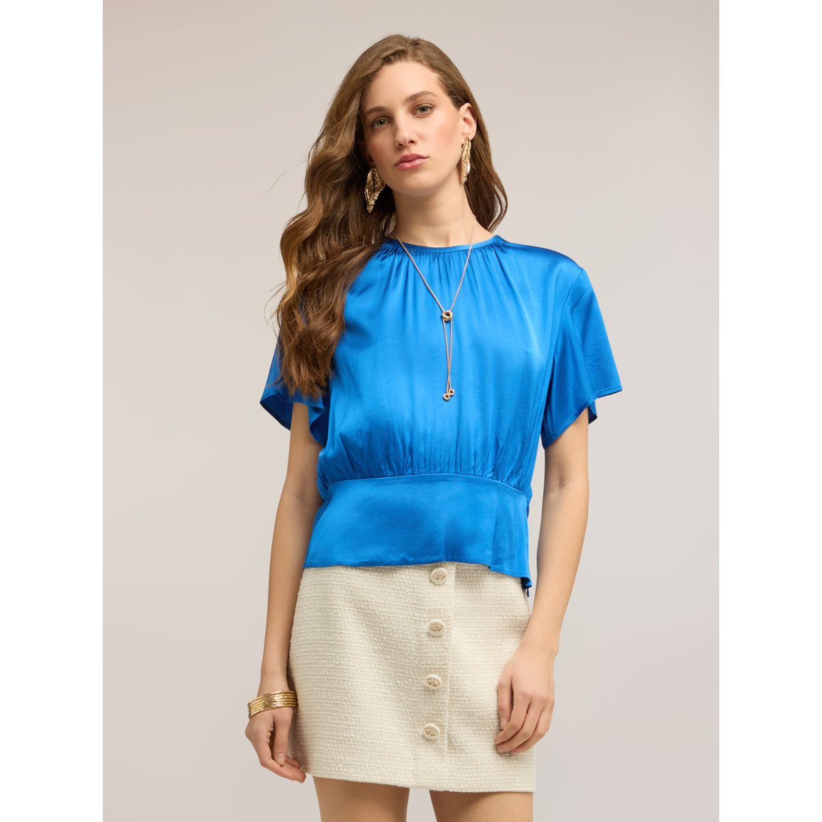 Blouse en satin avec ceinture bleuet, MOTIVI
