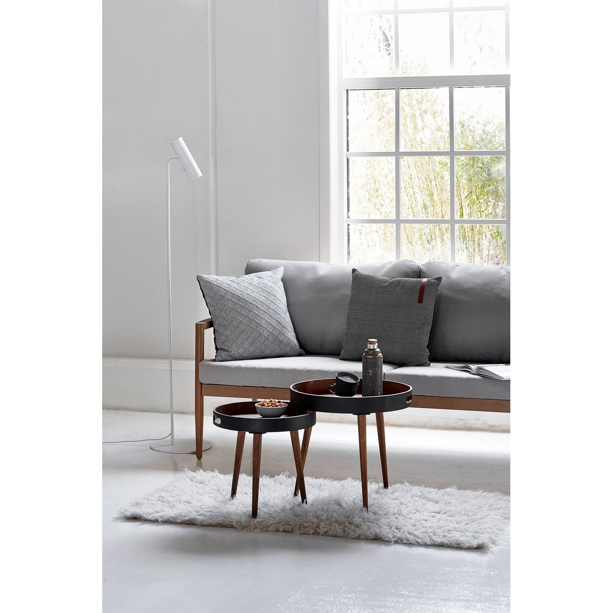 Lampadaire Lumineux et Elégant en Métal, MIB 6 blanc, DESIGN FOR THE PEOPLE