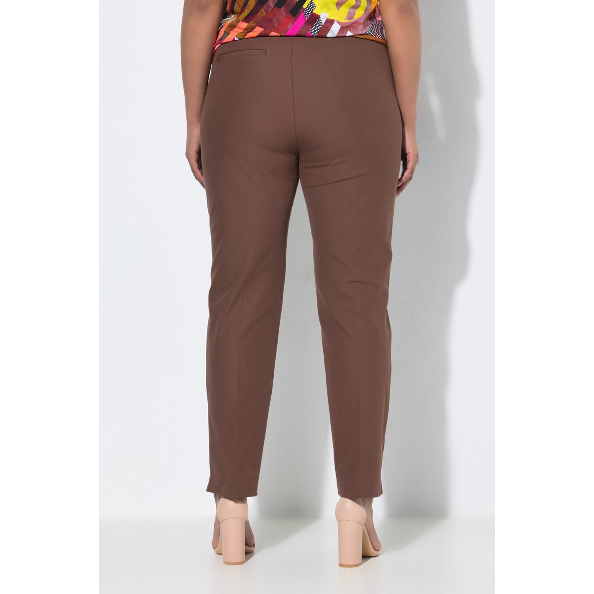 Pantalon, plis repassés, jambe étroite marron, ULLA POPKEN