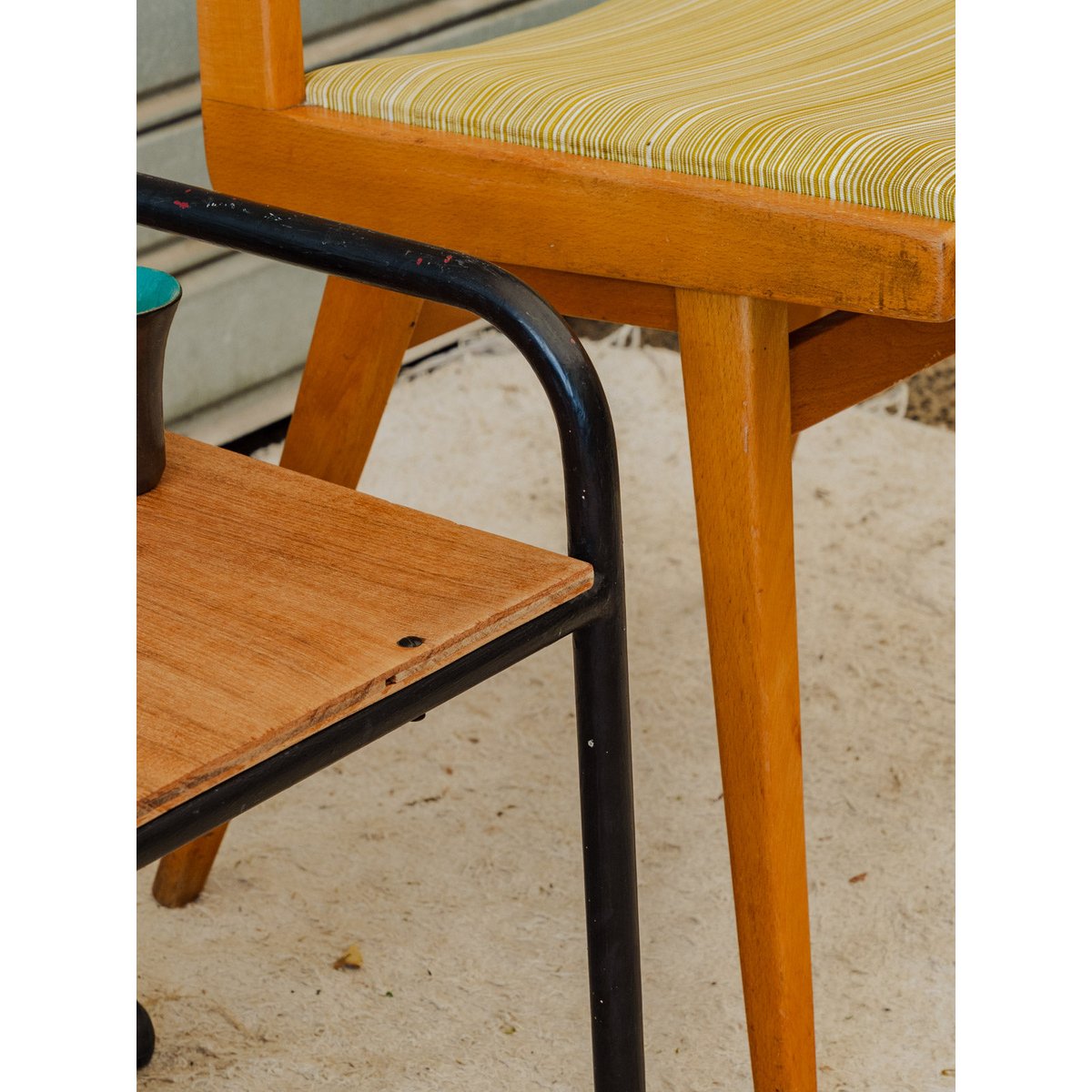 Desserte en bois et métal noir Anouk N°427 - Bon état bois foncé, DEBONGOUT