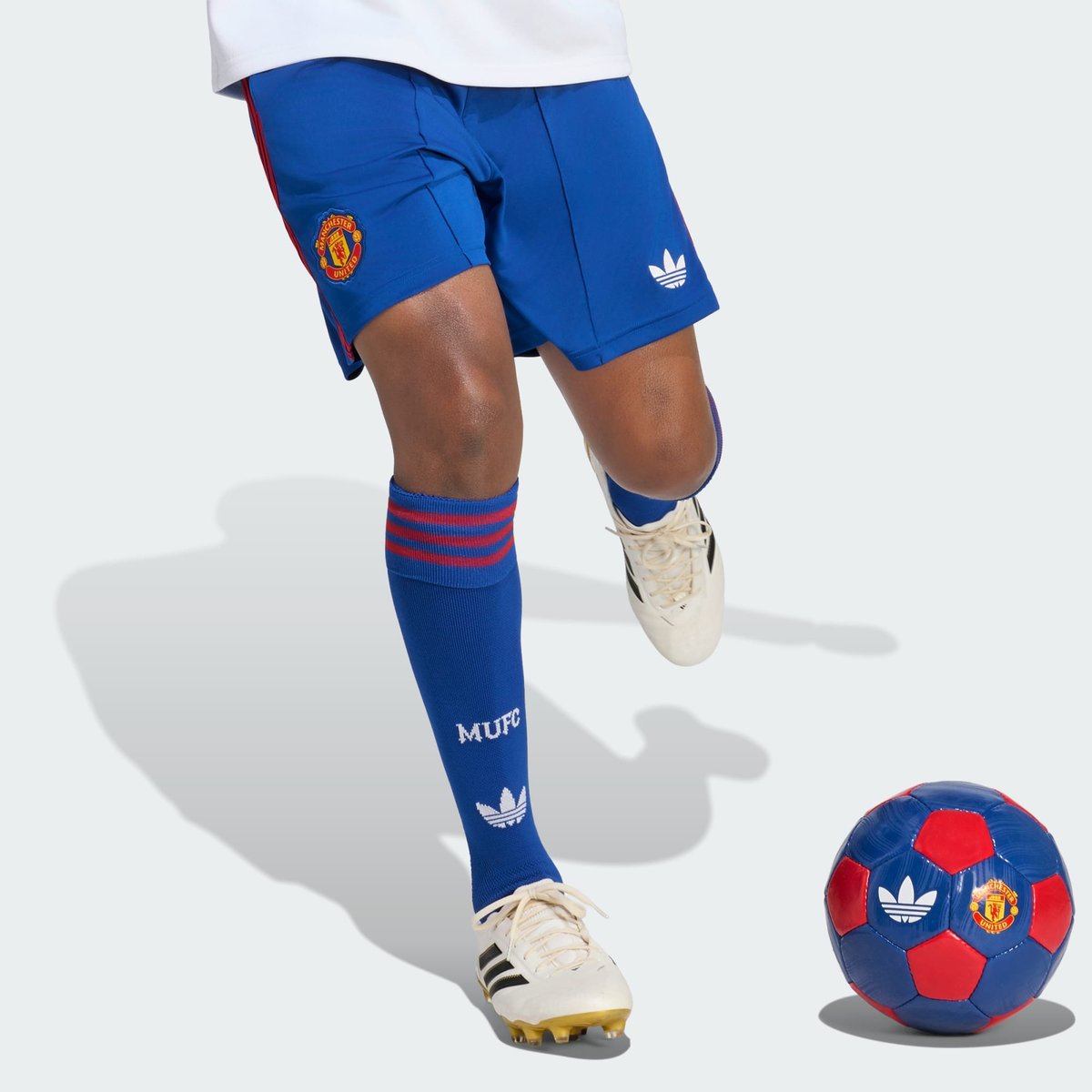 Short Extérieur Manchester United 26/27 Short Extérieur Manchester United 26/27 royal blue, adidas Performance