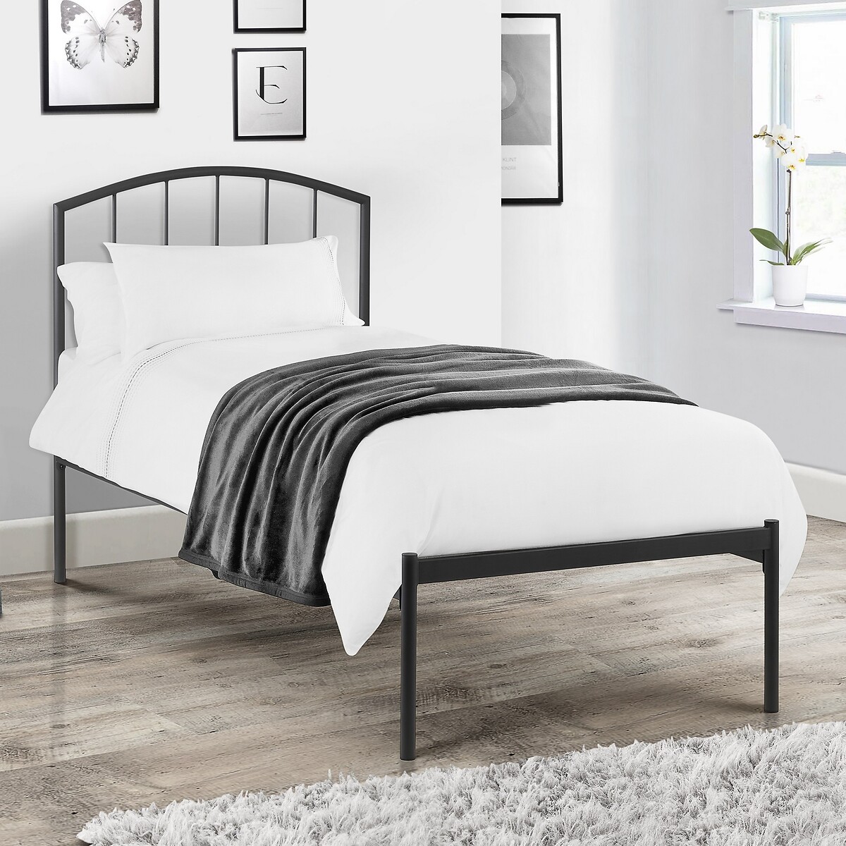 Onyxia Metal Arch Bed black, SO'HOME