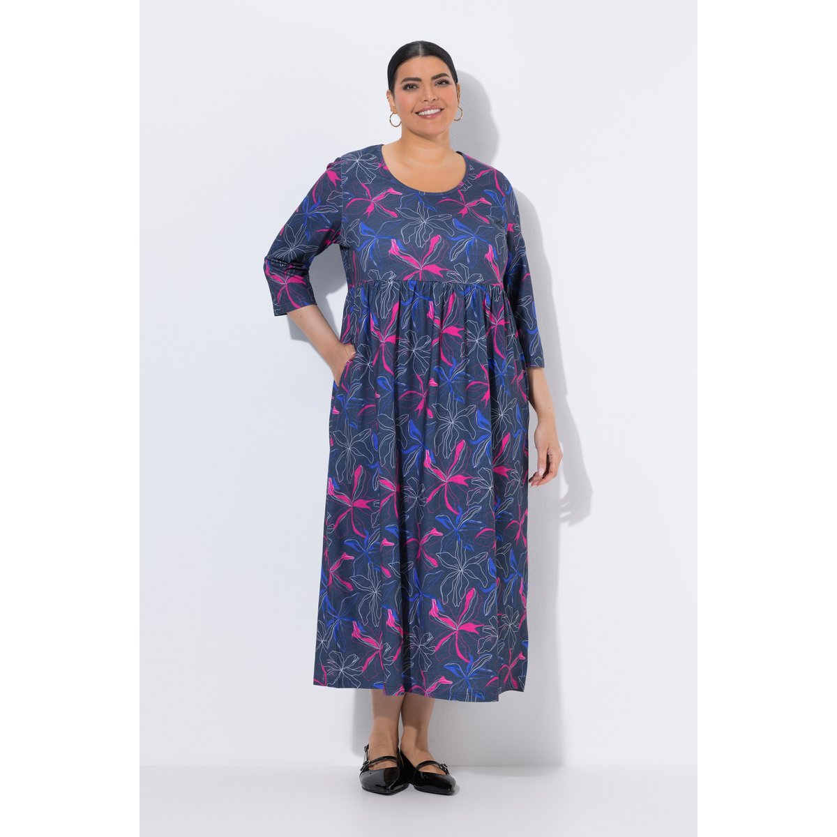 Robe en jersey avec poches marine, ULLA POPKEN
