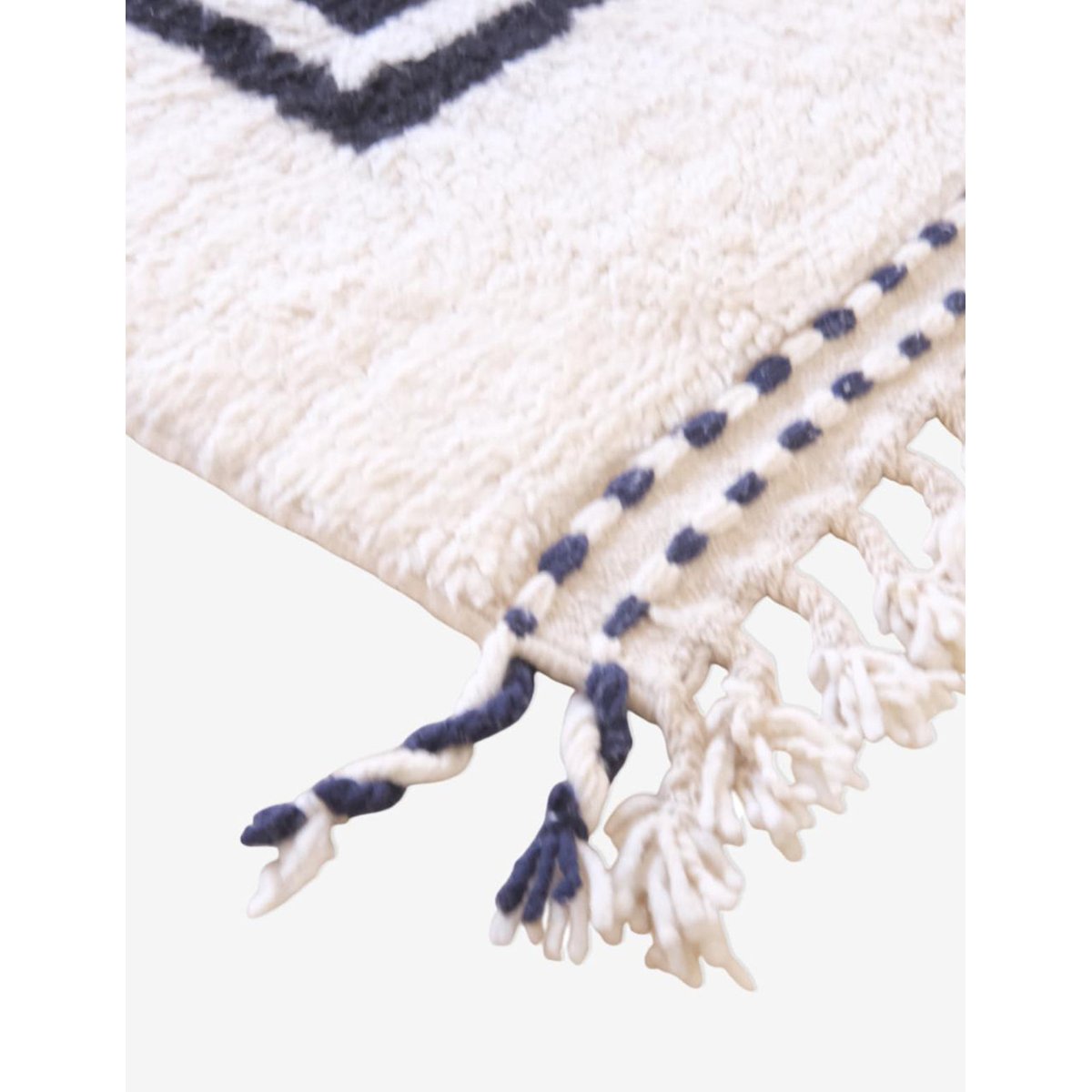 Tapis berbère élégant pour intérieur moderne en laine 175 x 268 cm noir intense, AFK LIVING