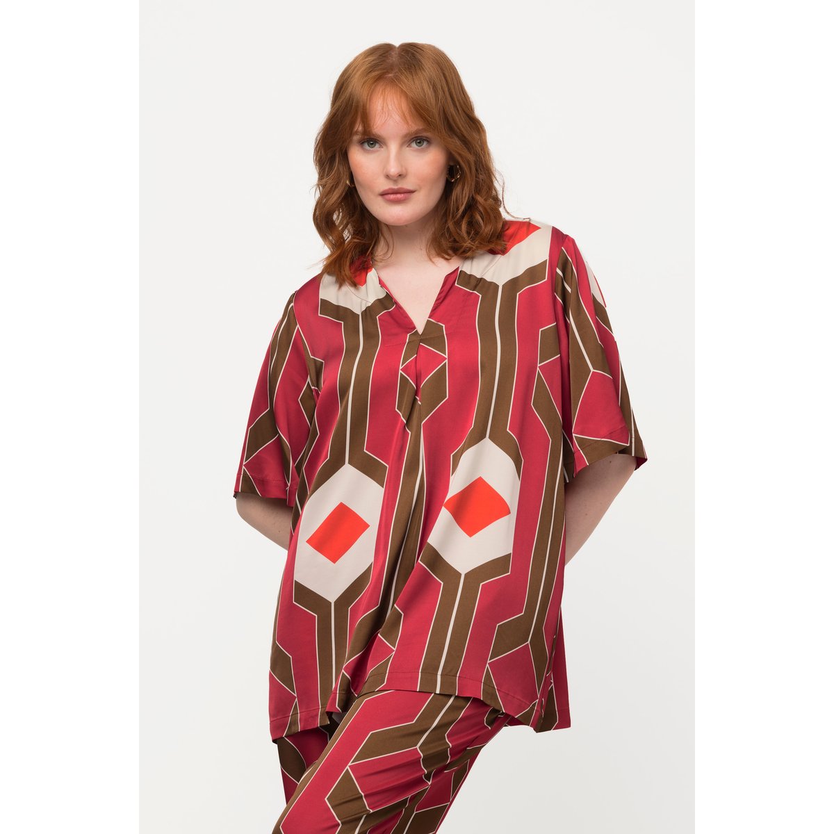 Tunique rétro à col tunisien et rouge, ULLA POPKEN