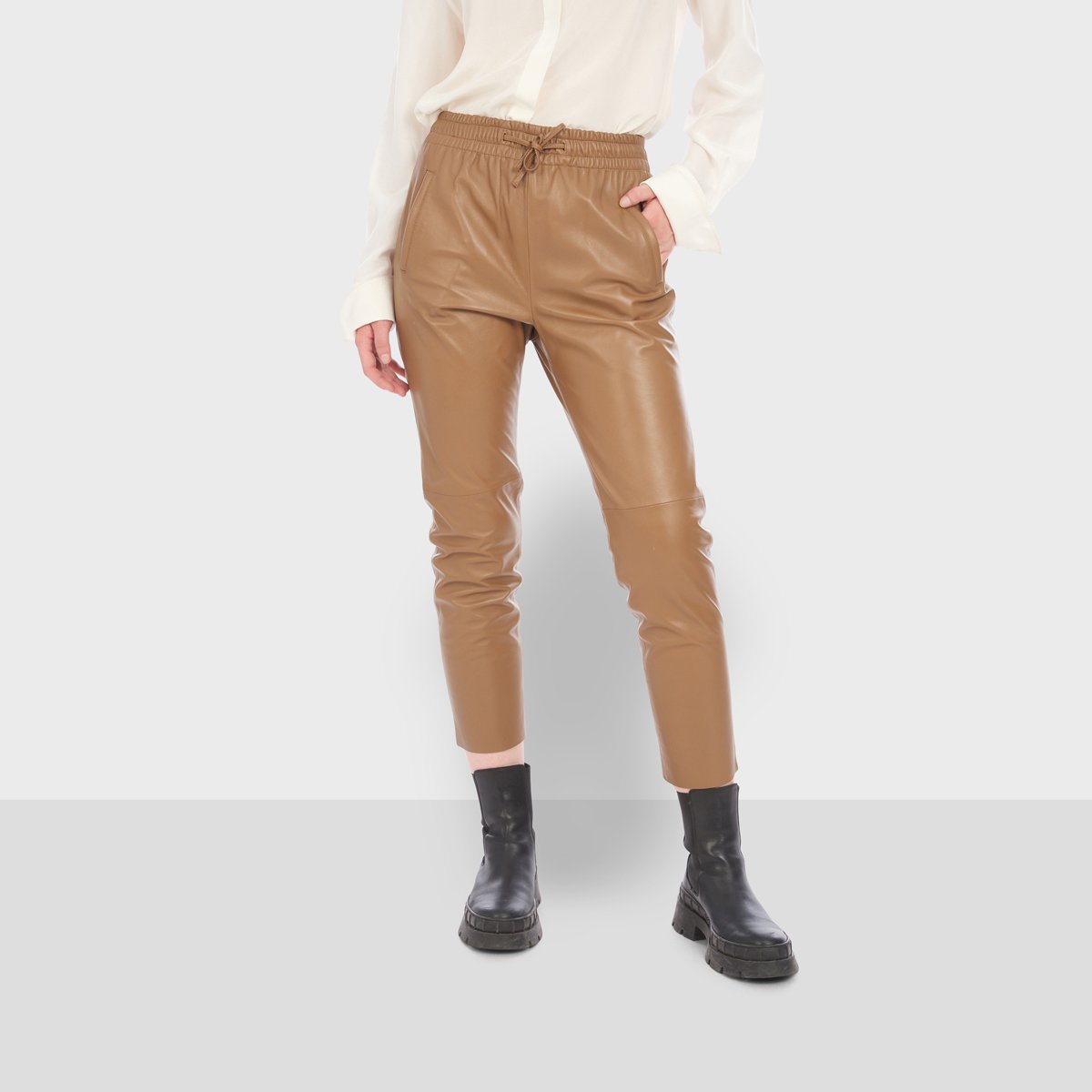 Pantalon jogpant en cuir GIFT marron clair, OAKWOOD