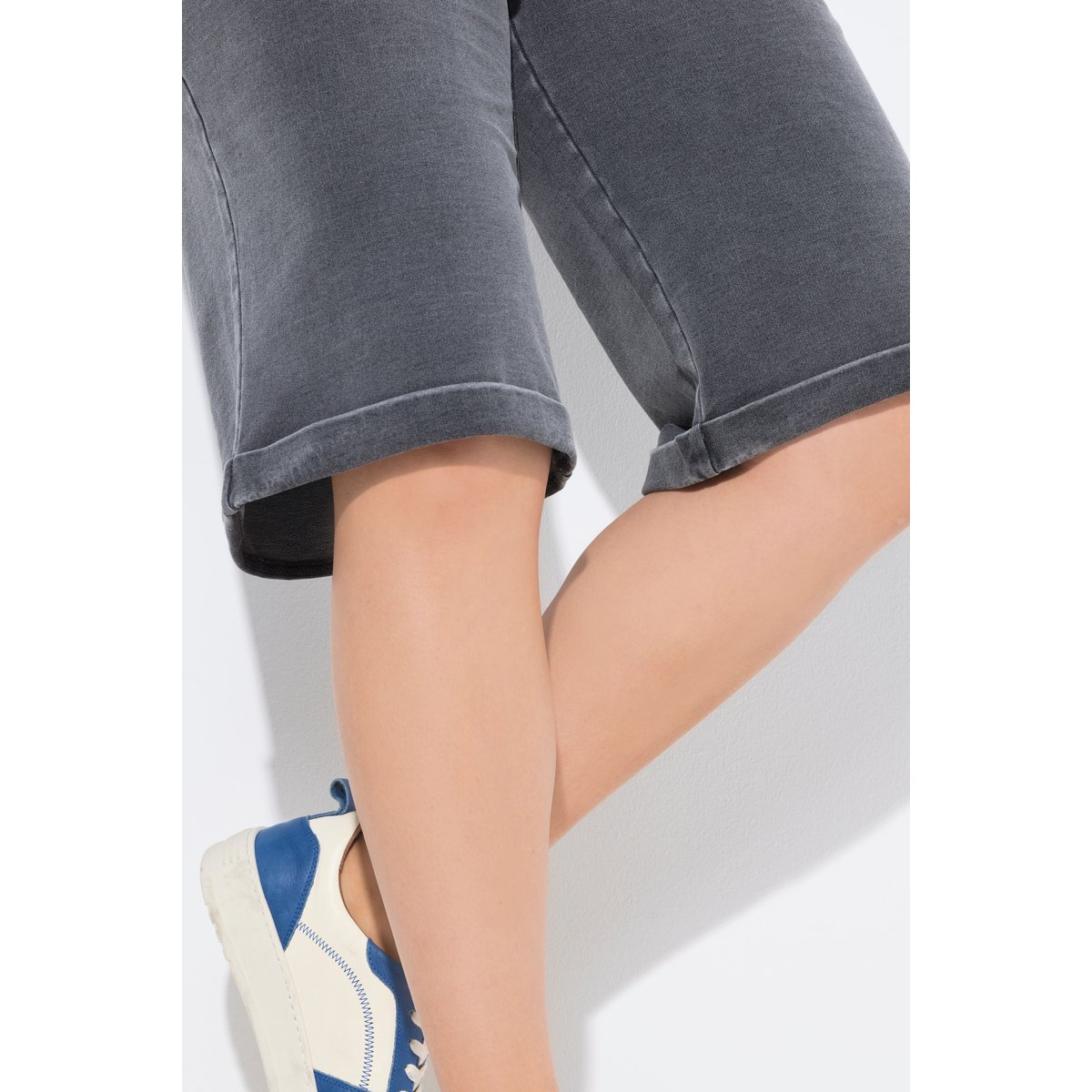 Short Rose en jersey. Jambe large et taille gris graphite, ULLA POPKEN