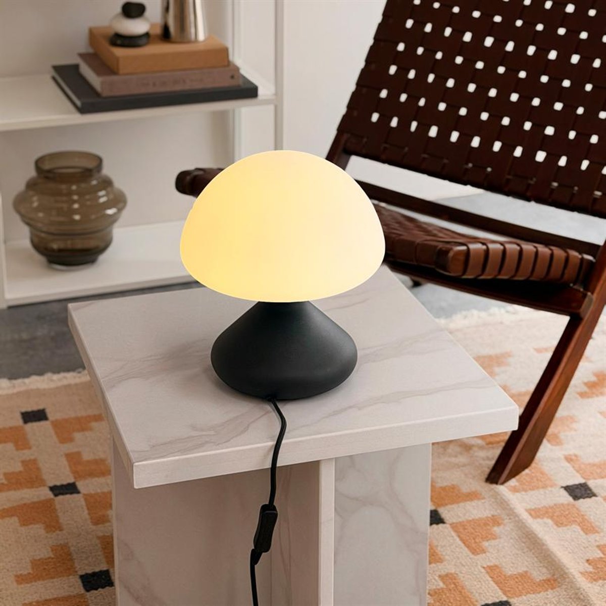 Lampe de table Trophy noir, DYBERG LARSEN