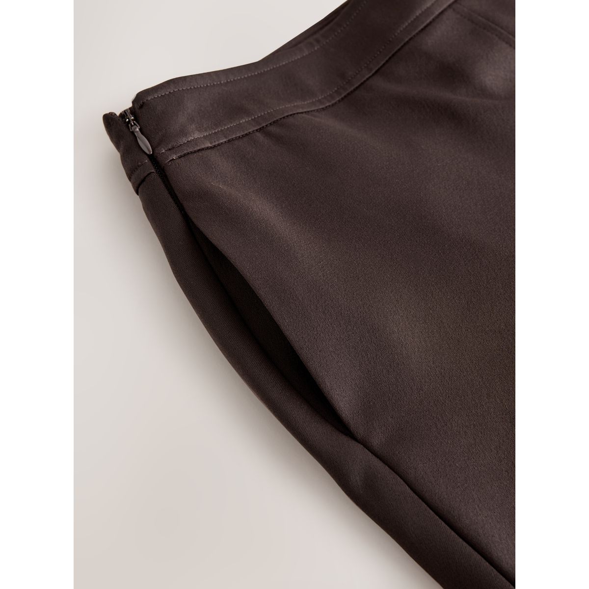 Kilt mi-long en satin plissé marron chocolat, NEXT