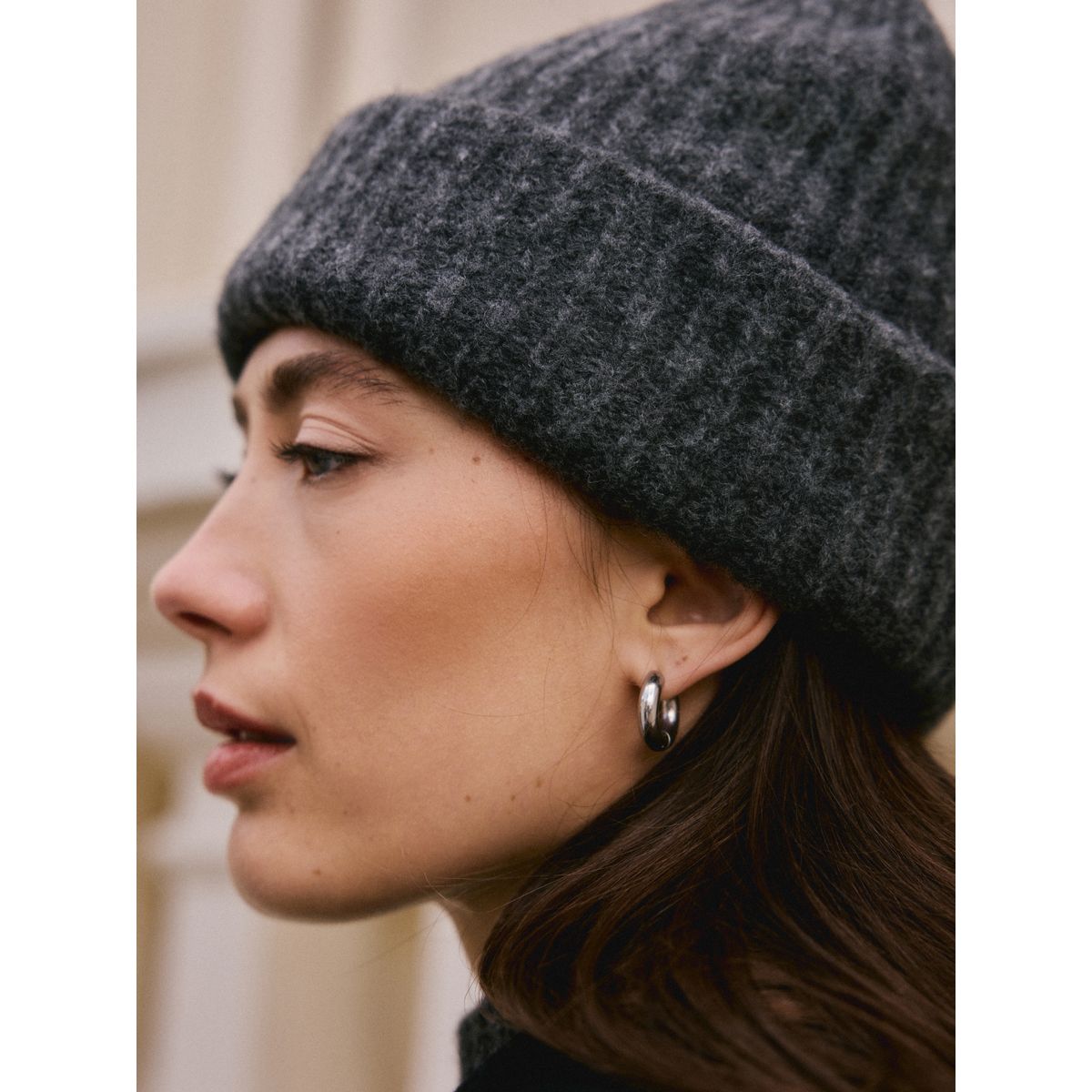 Bonnet côtelé avec laine d’alpage ras gris anthracite, NEXT