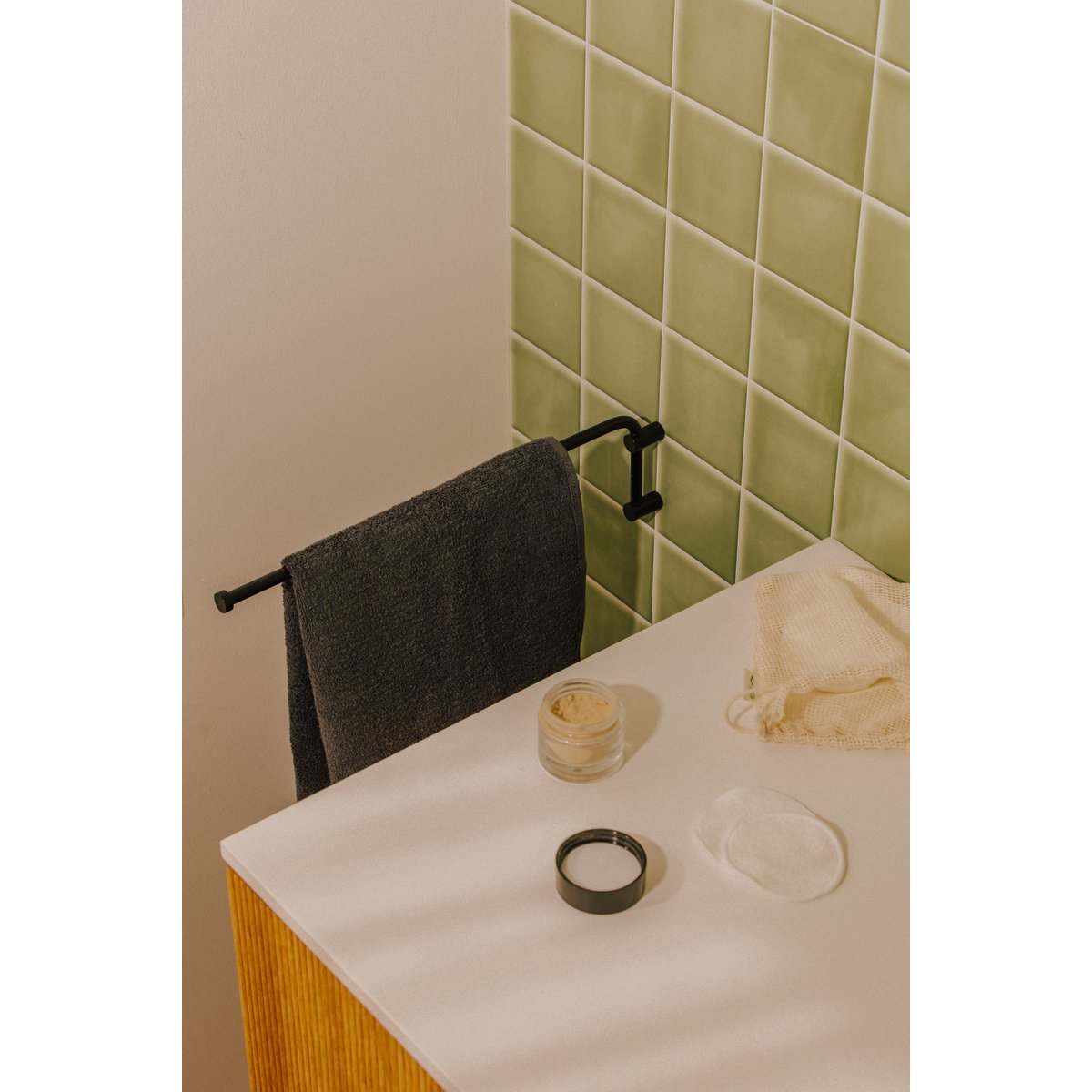 Porte Serviette Pivotant mural LOGIC noir mat, COSMIC