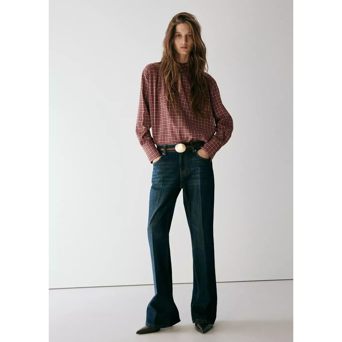 Blouse à carreaux col en V marron, MANGO