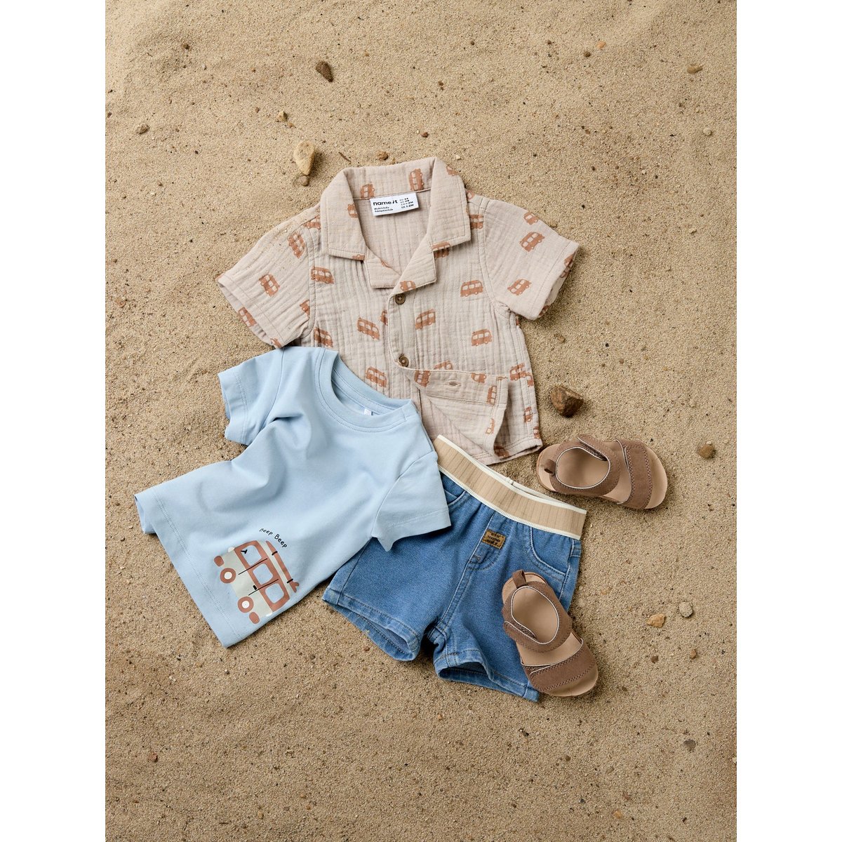 Short light blue denim, NAME IT