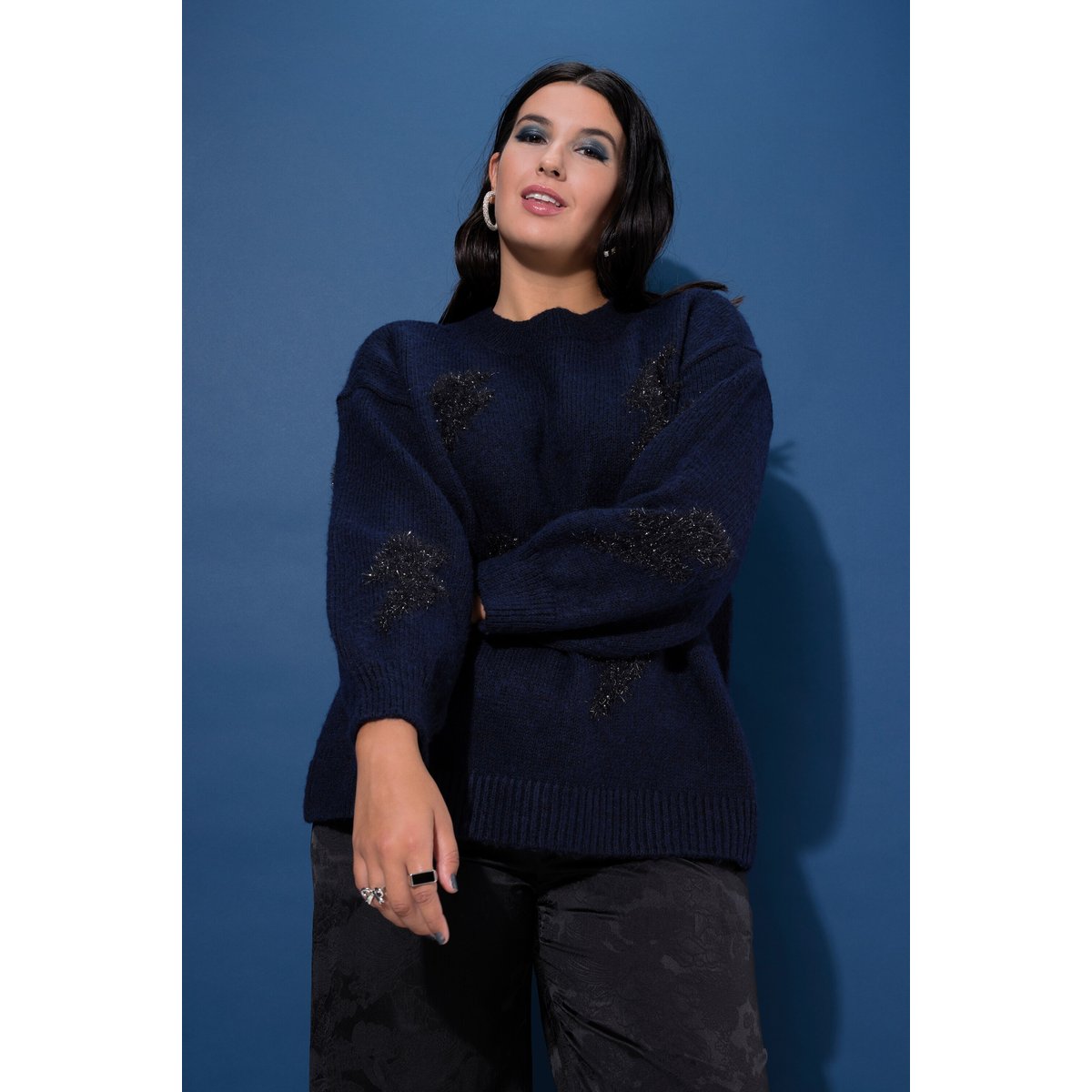 Pull oversize, motifs scintillants marine, STUDIO UNTOLD
