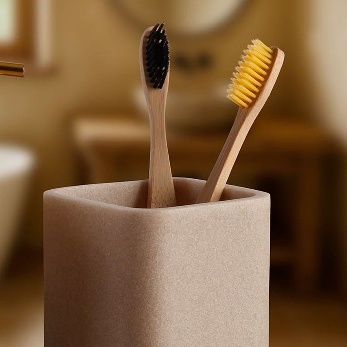 Porte brosse à dents en résine beige 7.5x7.5x9cm beige, VERSA