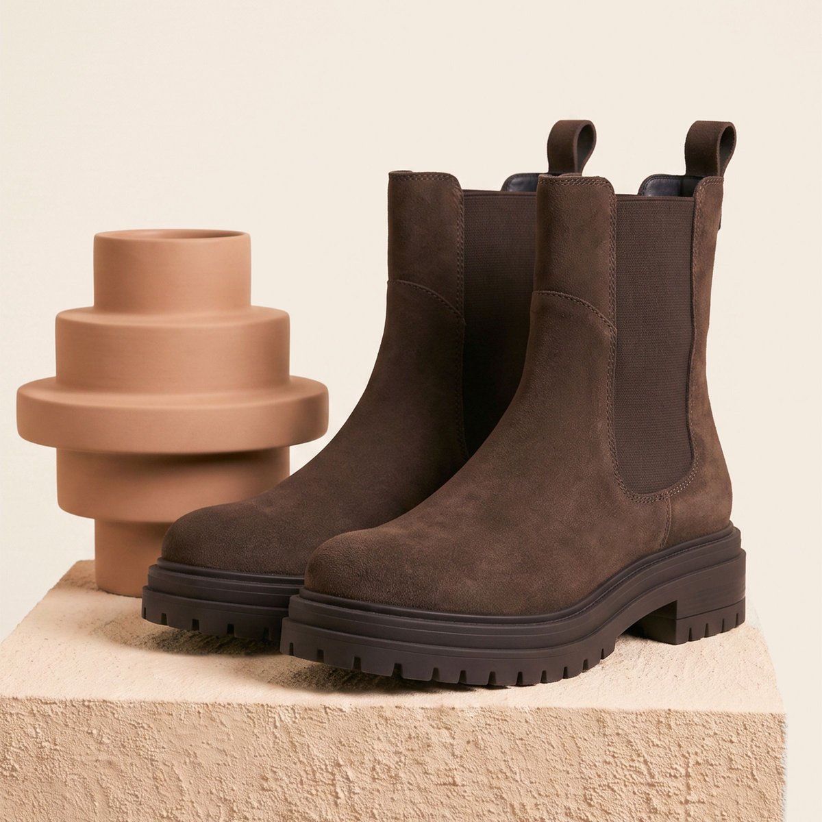 Bottines Chelsea crantées cuir daim daim marron, JULES & JENN