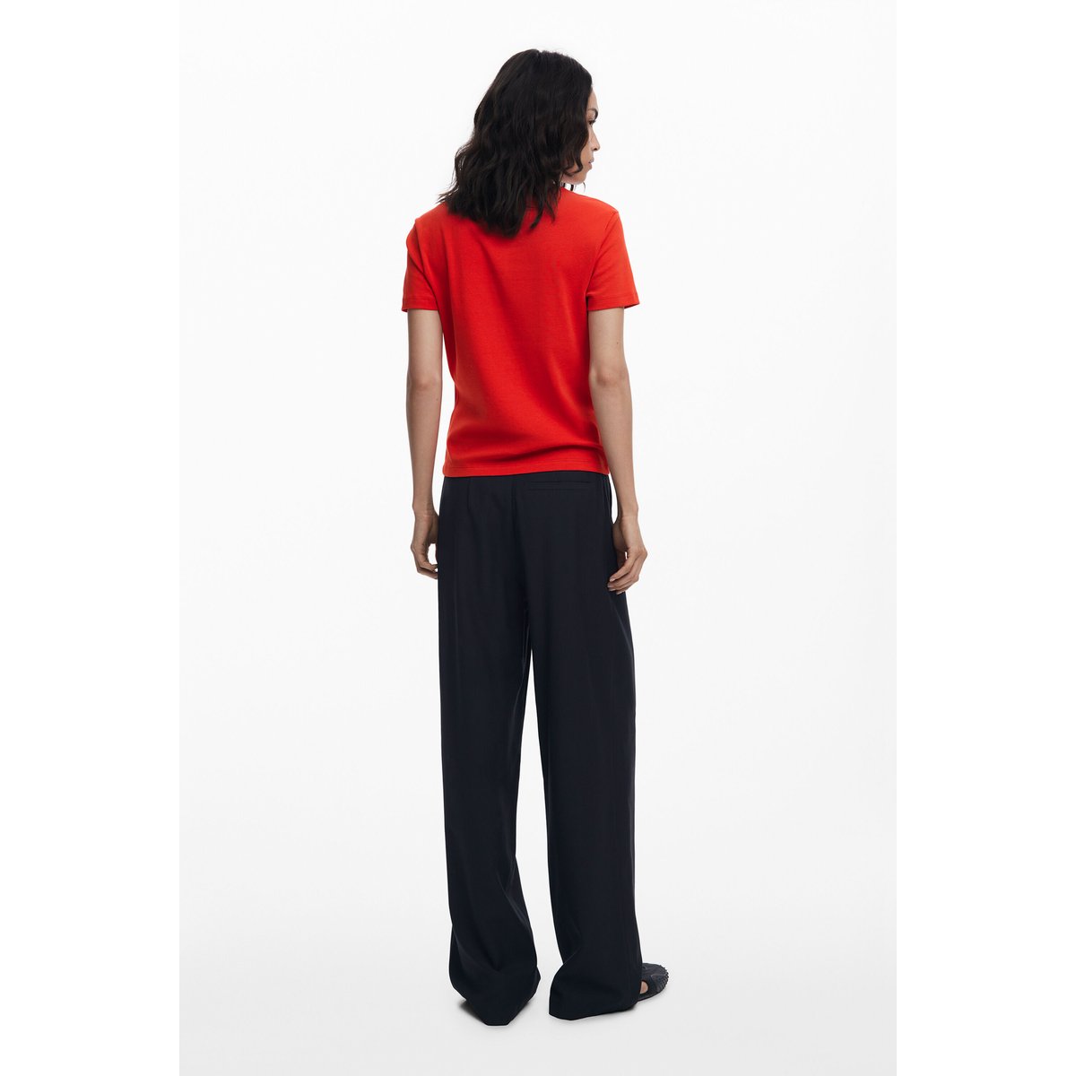 T-shirt avec phrase brodée rouge, DESIGUAL