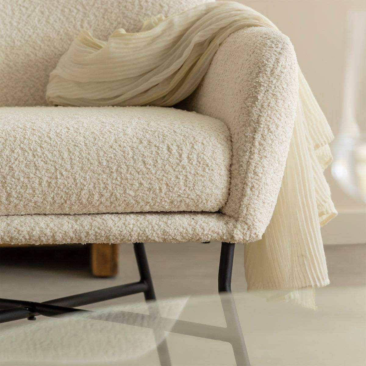 Fauteuil en tissu bouclette AMANDINE blanc, MADE IN MEUBLES