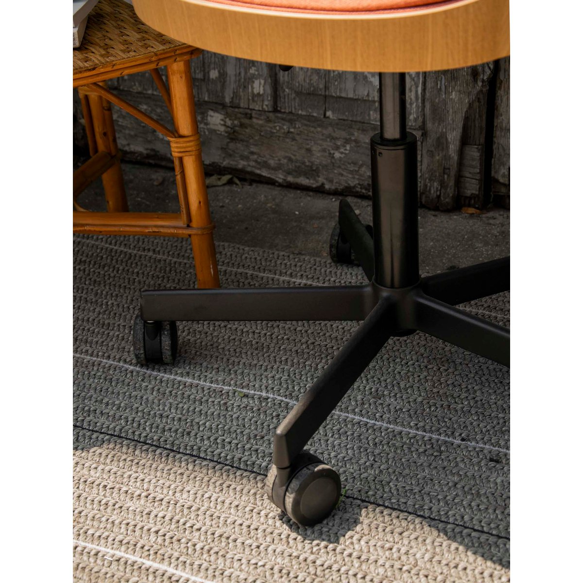 Chaise de bureau contemporaine Alma N°1758 - Bon état bois clair, DEBONGOUT