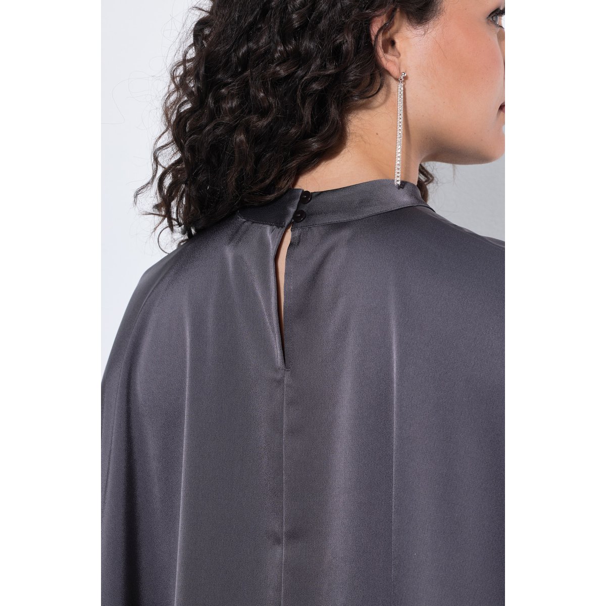 Blouse-cape en satin, coupe oversize asphalte, ULLA POPKEN