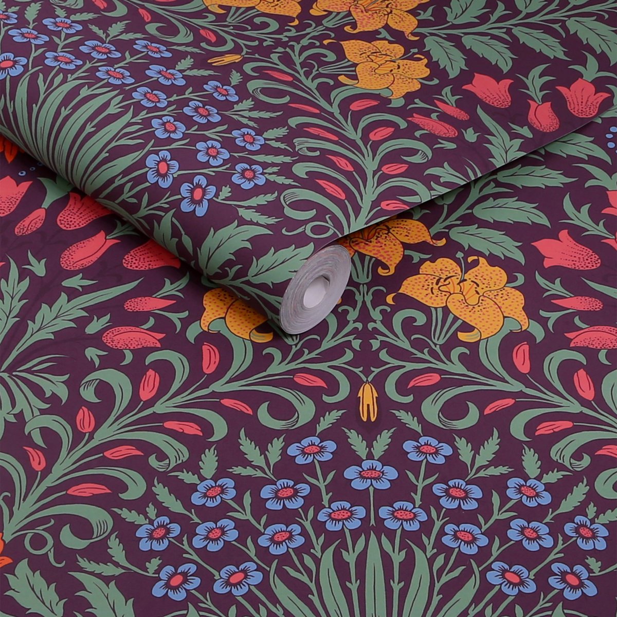 Papier peint fleurs de lys jardin d'été multicolore : rose, jaune, rouge, vert, bleu, violet, WILLIAM MORRIS AT HOME