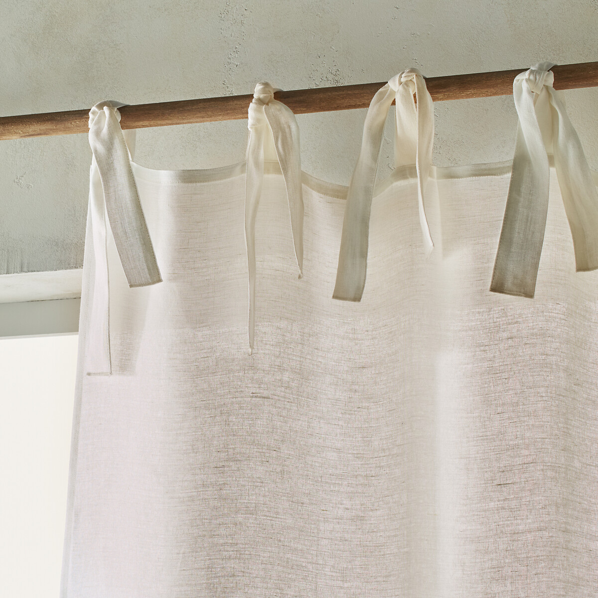 Colin Linen Curtain with Tie Top white foam, AM.PM