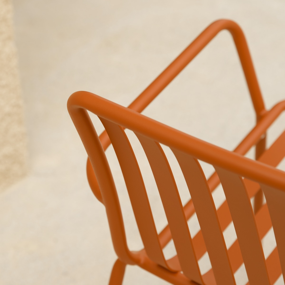 Fauteuil de jardin en Métal, GABY orange, TIKAMOON