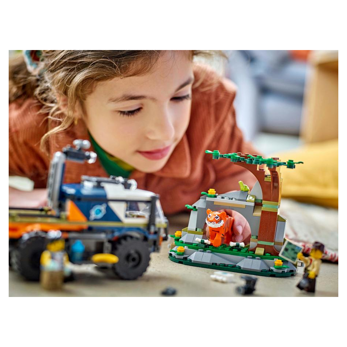 Le camion tout-terrain de l'explorateur de la jungle multicolore, LEGO