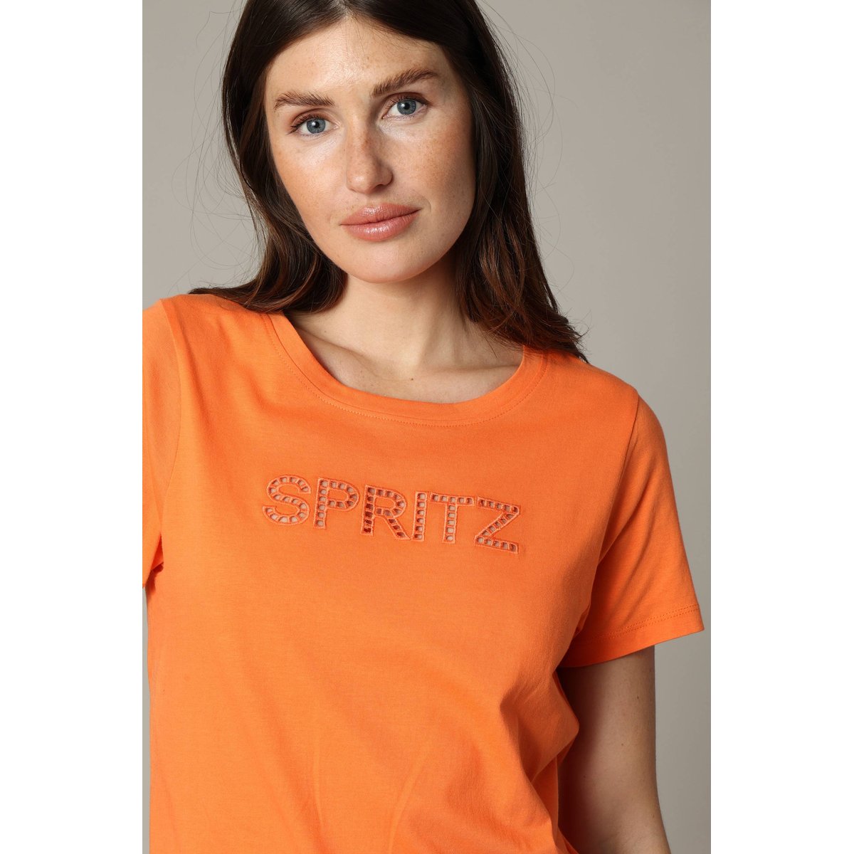 T-shirt col rond en jersey 100% coton avec application brodée SPRITZI orange, DEELUXE